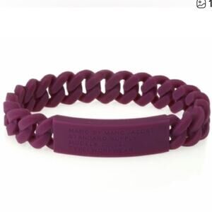 NWT Marc Jacob’s purple silicone chain bracelet